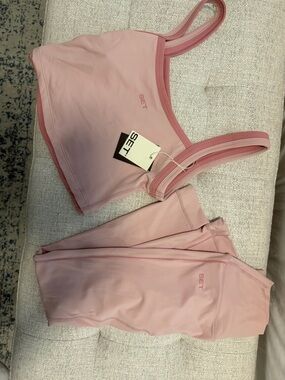 SOLD OUT New SET Active Pink Bloom Leggings & Tank Bra Set